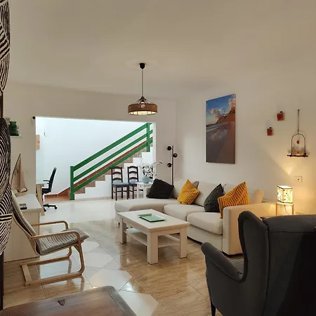 Affittacamere Nopasanada Tu Casa En Lanzarote - By Lanzarote 3*