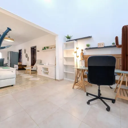 Maison d'hôtes Nopasanada Tu Casa En Lanzarote El Cuchillo