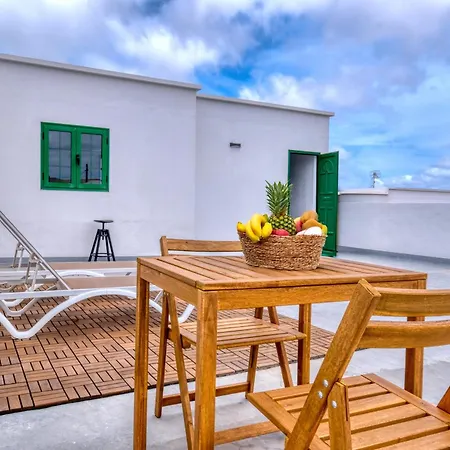 Guest house Nopasanada Tu Casa En Lanzarote El Cuchillo
